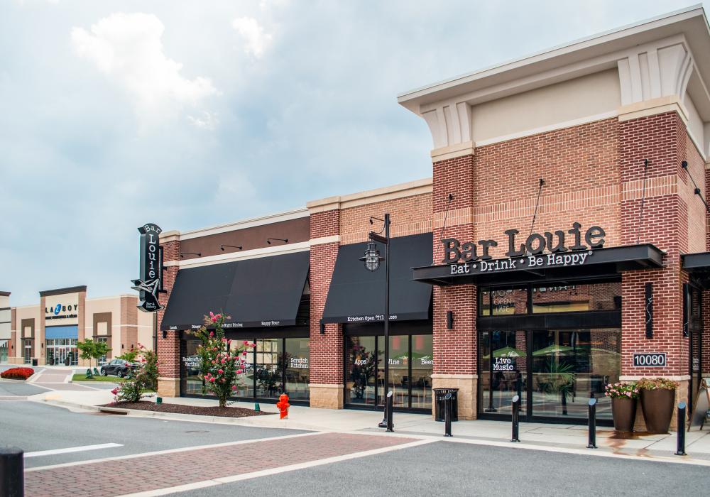 Bar Louie at Foundry Row