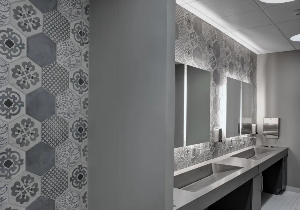 RR2 Bathroom