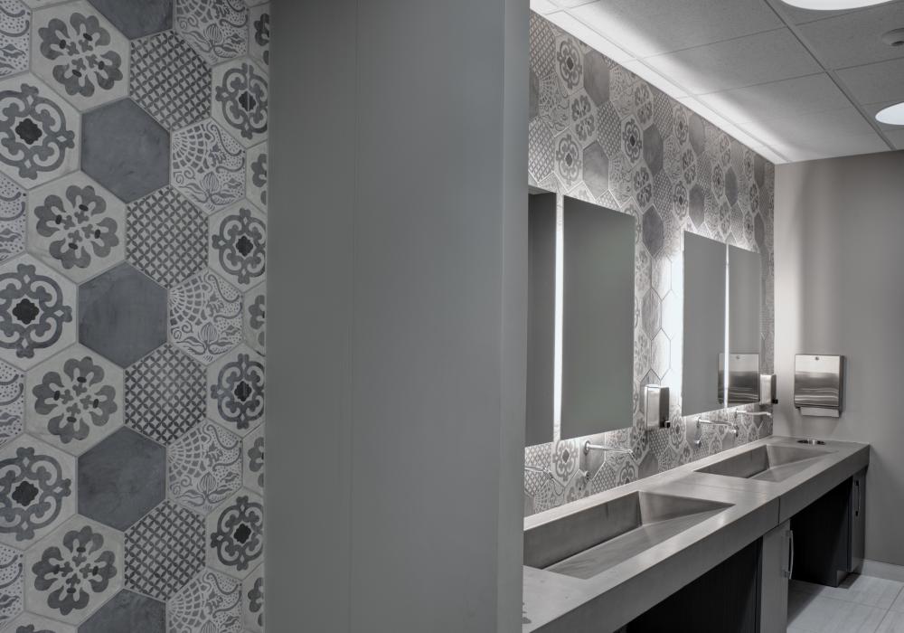 RR2 Bathroom