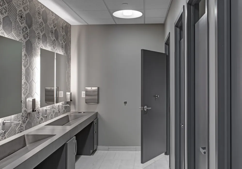 rr2 bathroom