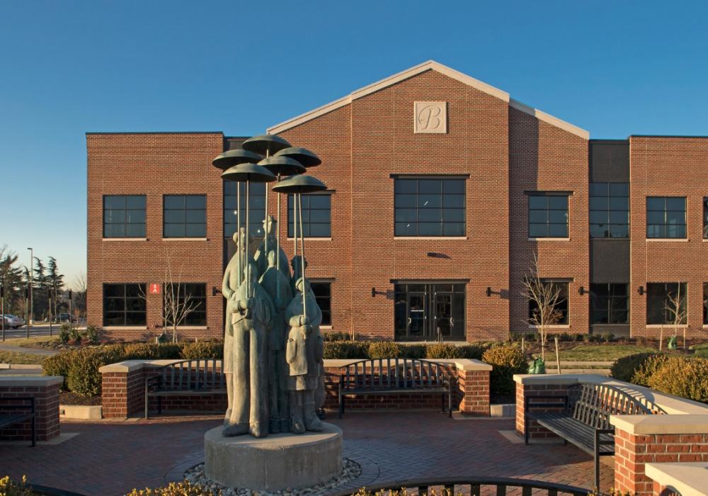 Buckingham 3 exterior