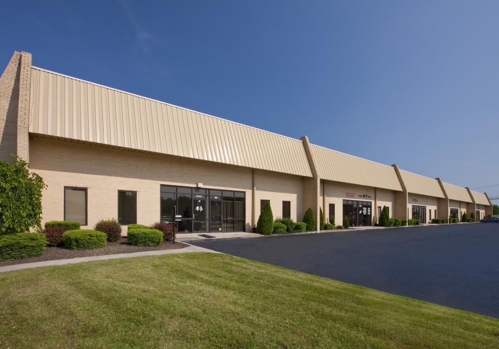 Golden Ring I Building 3 Flex/Light Industrial Space for Lease in