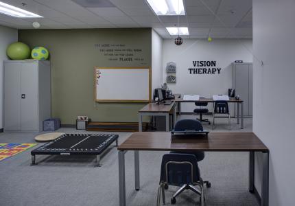 MCS Crofton Family Eye Care Interior (23)