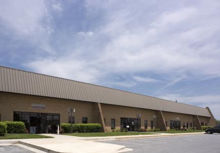 EL1 Eldersburg Business Center Exterior (12)