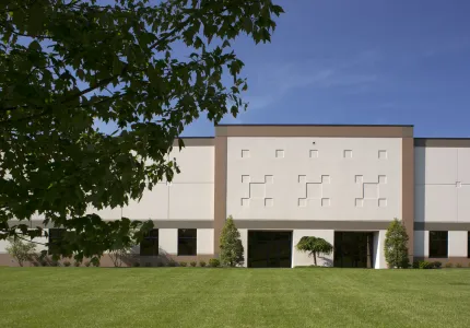 EL4B Eldersburg Business Center Exterior (7)