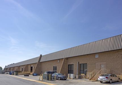 EL1 Eldersburg Business Center Exterior (5)