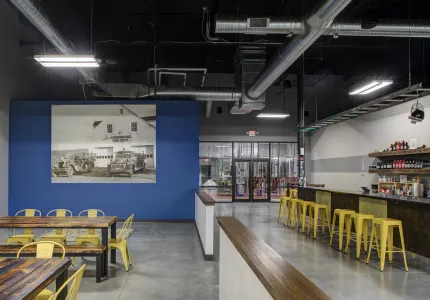 AB9 House 6 Brewing Company Interior (10)