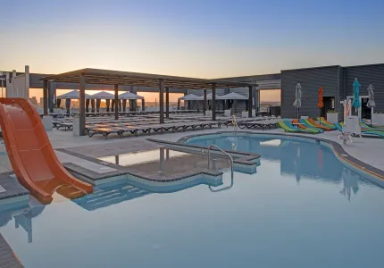 Merritt Clubs Canton