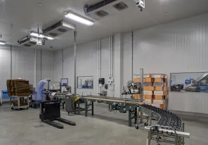 EC5 Saval Foods Interior (4)