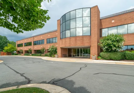 LS8 Loudoun Tech Center - 46000 Center Oak Plaza Exterior (3)