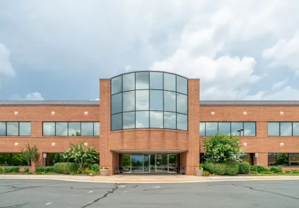 LS8 Loudoun Tech Center - 46000 Center Oak Plaza Exterior (1)