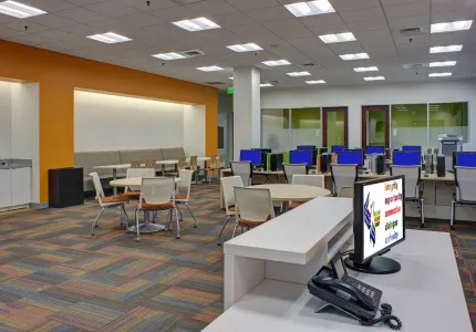 MCS University of Phoenix Interior (4)