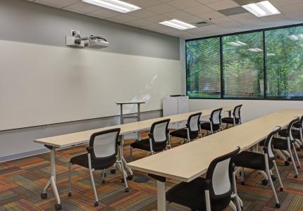 MCS University of Phoenix Interior (19)