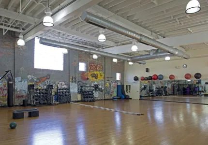 FF1 Merritt Clubs Interior (14)