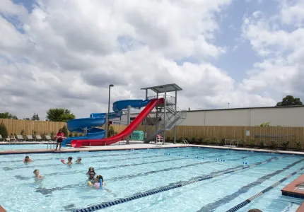 025 Merritt Clubs Outdoor Pool (3)