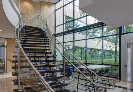 BH5 Columbia Corporate Park 8890 McGraw Road Interior Lobby 37