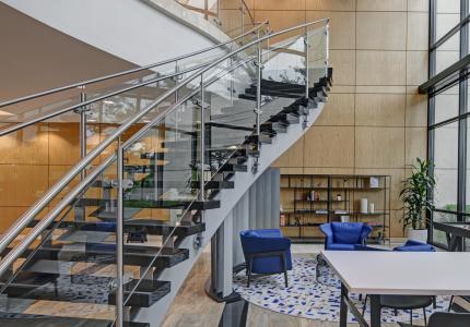 BH5 Columbia Corporate Park 8890 McGraw Road Interior Lobby 39