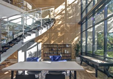 BH5 Columbia Corporate Park 8890 McGraw Road Interior Lobby 43