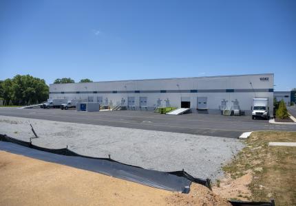 CBC7 Crescent Business Center Exterior
