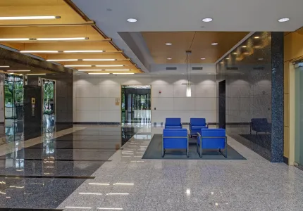 HF4 6031 University Boulevard Lobby Renovation