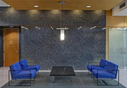 HF4 6031 University Boulevard lobby 10