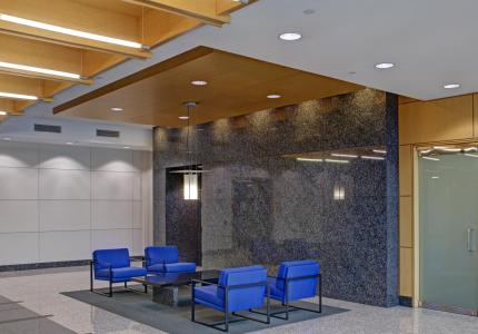 HF4 6031 University Boulevard lobby 12