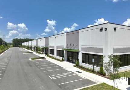IB Merritt TW Crossing Exterior (19)