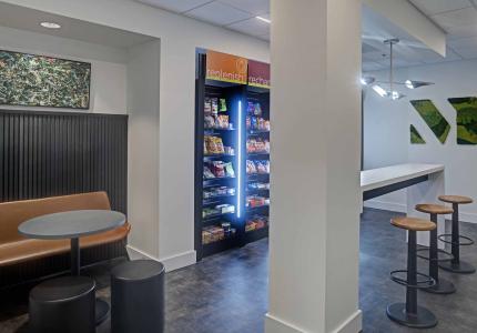 LW1 Lyndwood Executive Center The Core Community Lounge