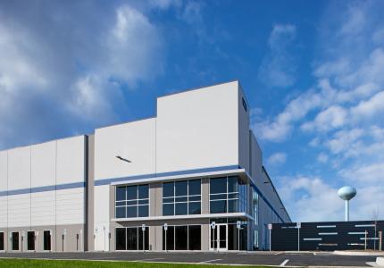 MMTL1 Tower Logistics Business Center-Exterior (1)