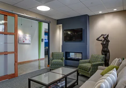 SA1B Merritt Companies Baltimore Office-Leroy's Lounge