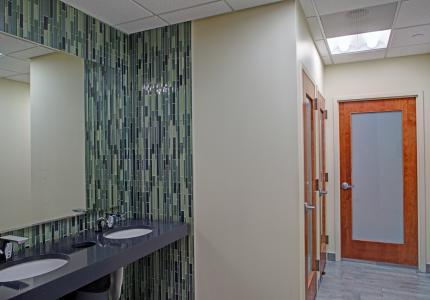 SA1B Merritt Companies Baltimore Office-Restroom (1)