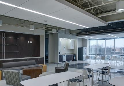 225 Schilling Circle, Suite 300 Breakroom