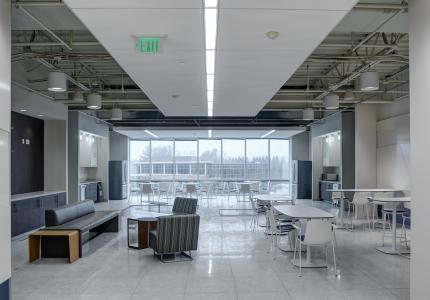 225 Schilling Circle, Suite 300 Breakroom