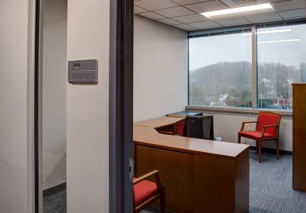 TD4 Suite 555 Private Office 